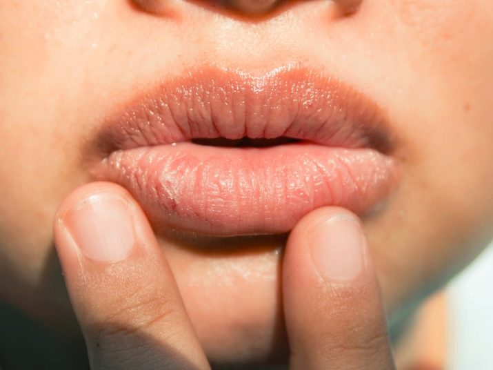 Косметика EOS: особливості фірми. Огляд професійної косметики бренду. Її плюси та мінуси