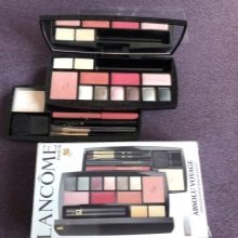 Косметика Lancome: набори декоративних і уходових косметичних засобів, відгуки косметологів