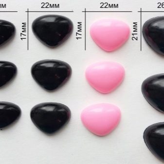 Коти амігурумі: опис і схеми в’язання гачком, іграшки Матроскін і «Три кота», в’язаний Басик і кошеня Гав, Саймон та інші