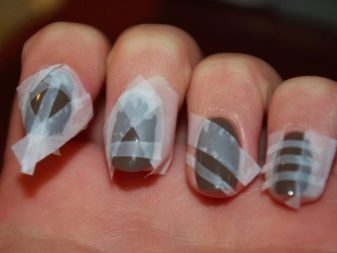 Красиві візерунки на нігтях (22 фото): як зробити манікюр з орнаментом у домашніх умовах?