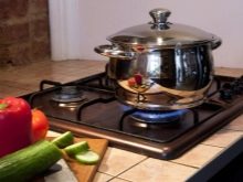 Кришки для каструль: силіконова кришка-невыкипайка і універсальні моделі для каструль. Як зберігати скляні кришки з нержавіючої сталі? .