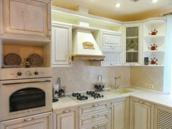 Кухні з масиву дуба (44 фото): плюси і мінуси натуральної дерев’яної меблів. Кухонний гарнітур в сучасному стилі з патиною