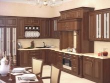 Кухні з масиву дуба (44 фото): плюси і мінуси натуральної дерев’яної меблів. Кухонний гарнітур в сучасному стилі з патиною