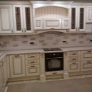 Кухні з масиву дуба (44 фото): плюси і мінуси натуральної дерев’яної меблів. Кухонний гарнітур в сучасному стилі з патиною