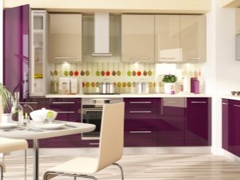 Кухня кольору ванілі (55 фото): кухонні гарнітури ванільного кольору з шоколадом і кавою з молоком, інші варіанти інтер’єру. Як підібрати шпалери?