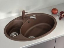 Кухонні мийки Florentina (21 фото): раковини для кухні з штучного каменю кольору антрацит, врізні моделі і інші варіанти