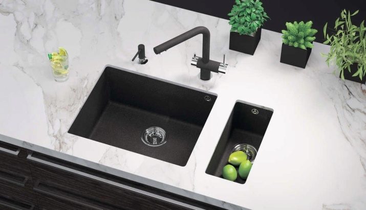 Кухонні мийки Omoikiri (26 фото): огляд мийок з нержавіючої сталі та інших матеріалів для кухні з Японії