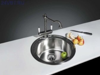 Кухонні мийки Omoikiri (26 фото): огляд мийок з нержавіючої сталі та інших матеріалів для кухні з Японії