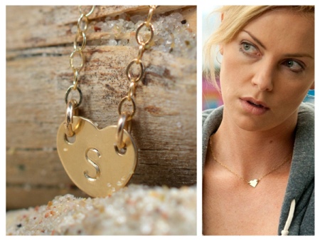 Кулон буква (55 фото): золотий кулон у вигляді А, Ц, срібні підвіски букви С, М, Т, Л, Д, Н, Е