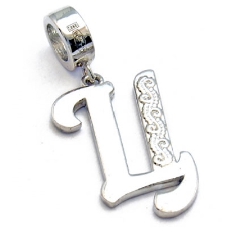 Кулон буква (55 фото): золотий кулон у вигляді А, Ц, срібні підвіски букви С, М, Т, Л, Д, Н, Е