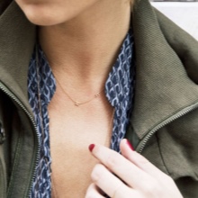 Кулон буква (55 фото): золотий кулон у вигляді А, Ц, срібні підвіски букви С, М, Т, Л, Д, Н, Е