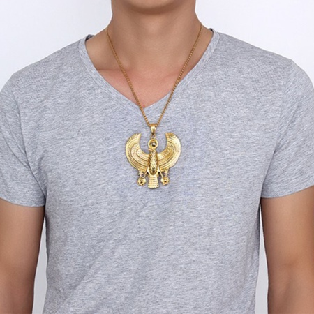 Кулон сова (33 фото): срібло і біле золото, що символізує срібний кулон у вигляді сови, його значення