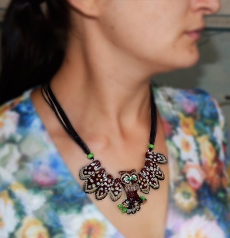 Кулон сова (33 фото): срібло і біле золото, що символізує срібний кулон у вигляді сови, його значення