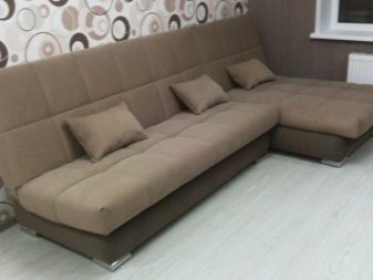 Кутові дивани без підлокітників (34 фото): 2000х1500 і 2000х1400 мм, розкладні маленькі і інші, плюси та мінуси