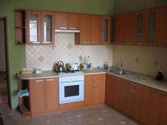 Кутові кухні з мийкою в кутку (49 фото): проекти і вибір кутових кухонних гарнітурів з раковиною в кутку, варіанти дизайну інтер’єру кухні