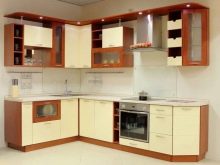 Кутові кухні з мийкою в кутку (49 фото): проекти і вибір кутових кухонних гарнітурів з раковиною в кутку, варіанти дизайну інтер’єру кухні