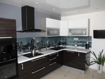 Кутові кухні з мийкою в кутку (49 фото): проекти і вибір кутових кухонних гарнітурів з раковиною в кутку, варіанти дизайну інтер’єру кухні