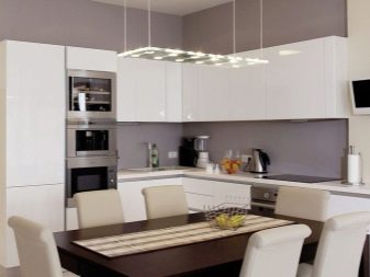 Кутові кухні з мийкою в кутку (49 фото): проекти і вибір кутових кухонних гарнітурів з раковиною в кутку, варіанти дизайну інтер’єру кухні