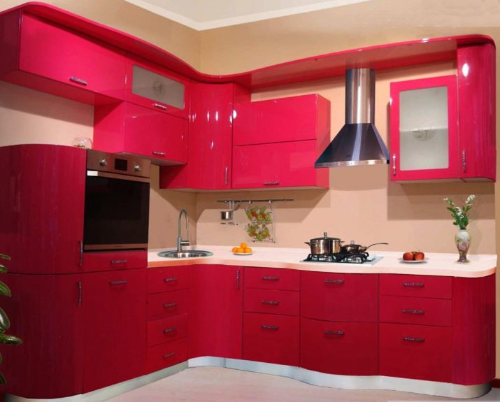 Кутові кухні з мийкою в кутку (49 фото): проекти і вибір кутових кухонних гарнітурів з раковиною в кутку, варіанти дизайну інтер’єру кухні