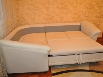 Кутові ортопедичні дивани: огляд моделей для щоденного сну, з незалежними пружинами і ортопедичним спальним місцем, з жорсткою основою і анатомічним
