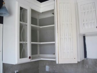 Кутові шафи на кухню (56 фото): огляд підлогових кухонних шафок, варіанти гарнітурів з нижніми шафами зі скошеним кутом