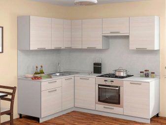Кутові шафи на кухню (56 фото): огляд підлогових кухонних шафок, варіанти гарнітурів з нижніми шафами зі скошеним кутом