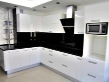 Кутові шафи на кухню (56 фото): огляд підлогових кухонних шафок, варіанти гарнітурів з нижніми шафами зі скошеним кутом