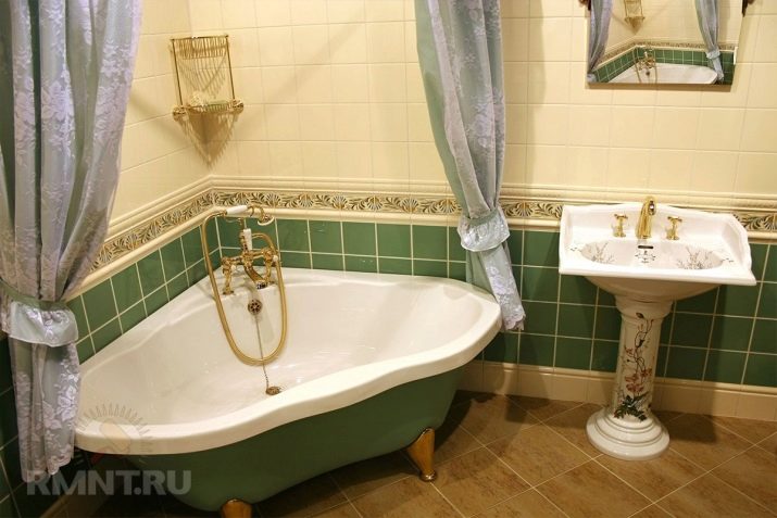 Кутові ванни в маленькій ванній (фото 48): розміри невеликих кутових ванн, приклади в інтер’єрі