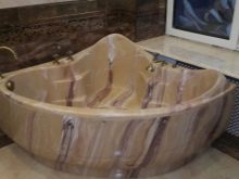 Кутові ванни в маленькій ванній (фото 48): розміри невеликих кутових ванн, приклади в інтер’єрі