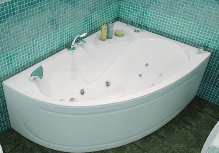 Кутова ванна 150 см: розміри і моделі 150х100, 150х90, 95х150 см, 150х80, 150х70 і особливості вибору