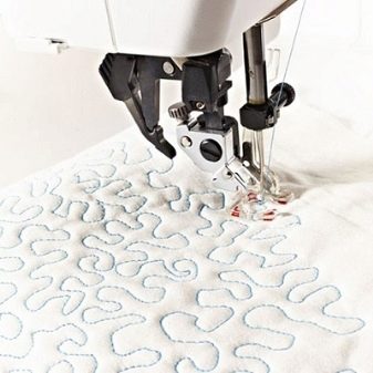 Лапки для квілтингу: як користуватися лапками з направляючою для печворку? Як виглядає швейний направитель?