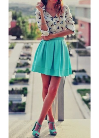 М’ятні туфлі (38 фото): з чим носити моделі на підборах і без м’ятного кольору