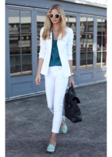 М’ятні туфлі (38 фото): з чим носити моделі на підборах і без м’ятного кольору