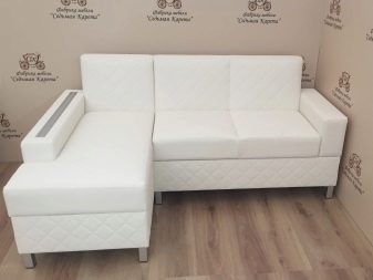 Маленькі кутові дивани (75 фото): розміри невеликих малогабаритних канапок. Компактні розкладні і нерозкладні дивани в інтер’єрі