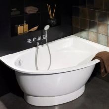 Маленька кутова ванна: особливості моделей невеликого розміру