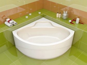 Маленька кутова ванна: особливості моделей невеликого розміру