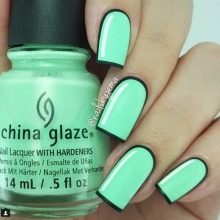 Манікюр під зелену сукню (58 фото): вибираємо дизайн нігтів під м’ятна, бірюзове або смарагдове плаття