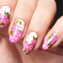 Манікюр в рожевому та білому кольорі (54 фото): ніжний дизайн нігтів омбре на напівпрозорий білому лаку, яскраві варіанти з малюнками