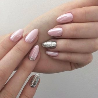 Манікюр в рожевому та білому кольорі (54 фото): ніжний дизайн нігтів омбре на напівпрозорий білому лаку, яскраві варіанти з малюнками