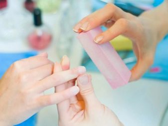 Манікюр з губами (42 фото): дизайн нігтів з губами. Як намалювати їх покроково?