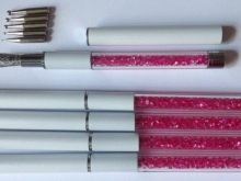 Манікюр з колами (28 фото): дизайн нігтів кольоровими колами, оригінальні ідеї оформлення