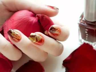 Манікюр з листям: дизайн нігтів з зображенням листя