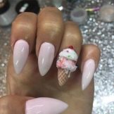 Манікюр з морозивом (47 фото): дизайн нігтів з морозивом і тістечком. Як зробити малюнок покроково?