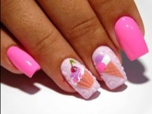 Манікюр з морозивом (47 фото): дизайн нігтів з морозивом і тістечком. Як зробити малюнок покроково?