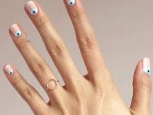 Манікюр з очима (32 фото): дизайн з вічками на нігтях