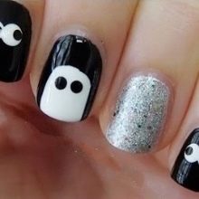 Манікюр з очима (32 фото): дизайн з вічками на нігтях