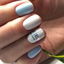 Манікюр з смужками-стрічками на короткі нігті (18 фото): варіанти дизайну. Як зробити цікаве оформлення за допомогою самоклеючих стрічок?