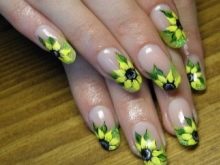 Манікюр з соняшниками (30 фото): дизайн квіткового манікюру. Як покроково намалювати соняшник?