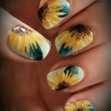 Манікюр з соняшниками (30 фото): дизайн квіткового манікюру. Як покроково намалювати соняшник?