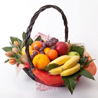 Мандарини в подарунок (17 фото): як красиво подарувати мандарини? Ідеї подарунків з мандаринів своїми руками